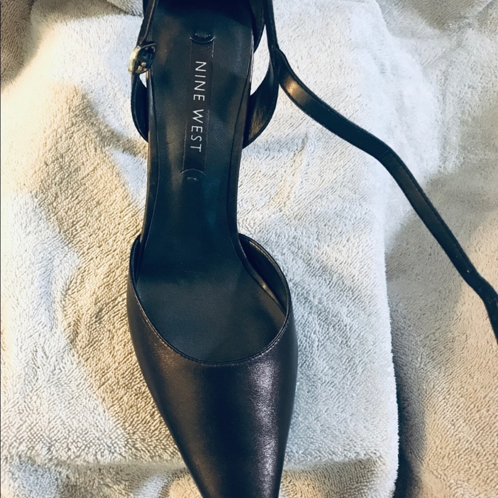Pumps - Picture 4 of 5